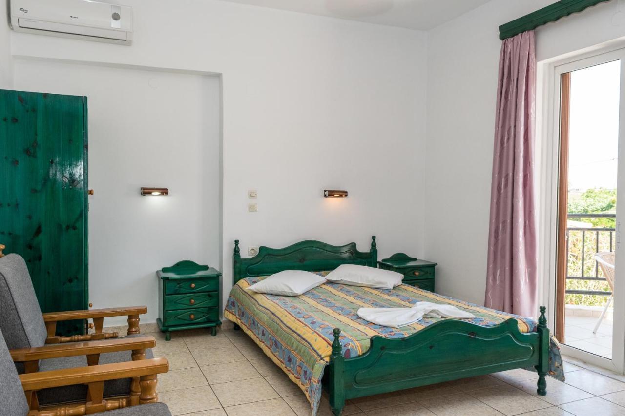 Costas Hotel Kalamákion 외부 사진