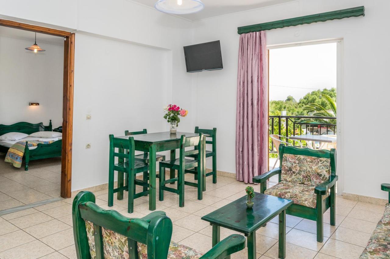 Costas Hotel Kalamákion 외부 사진