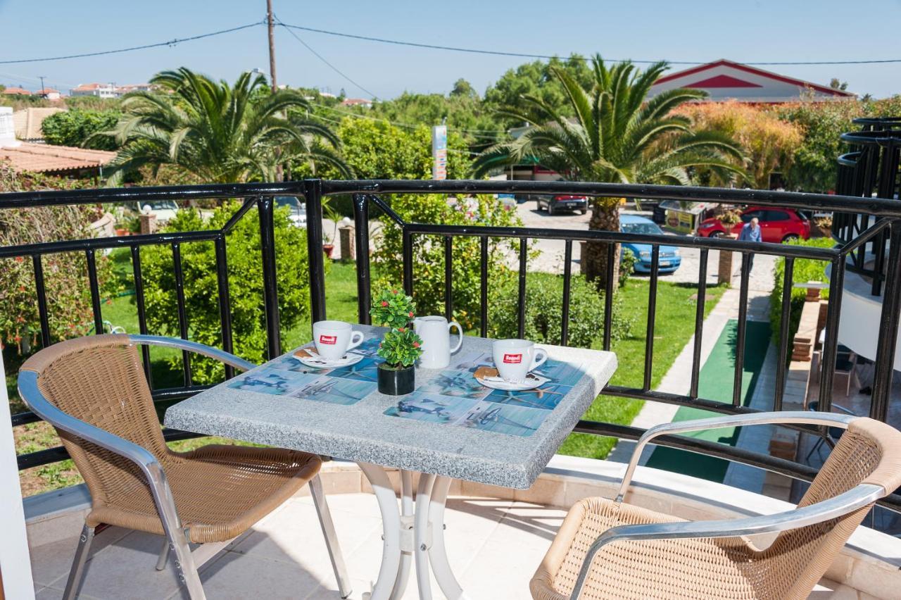 Costas Hotel Kalamákion 외부 사진