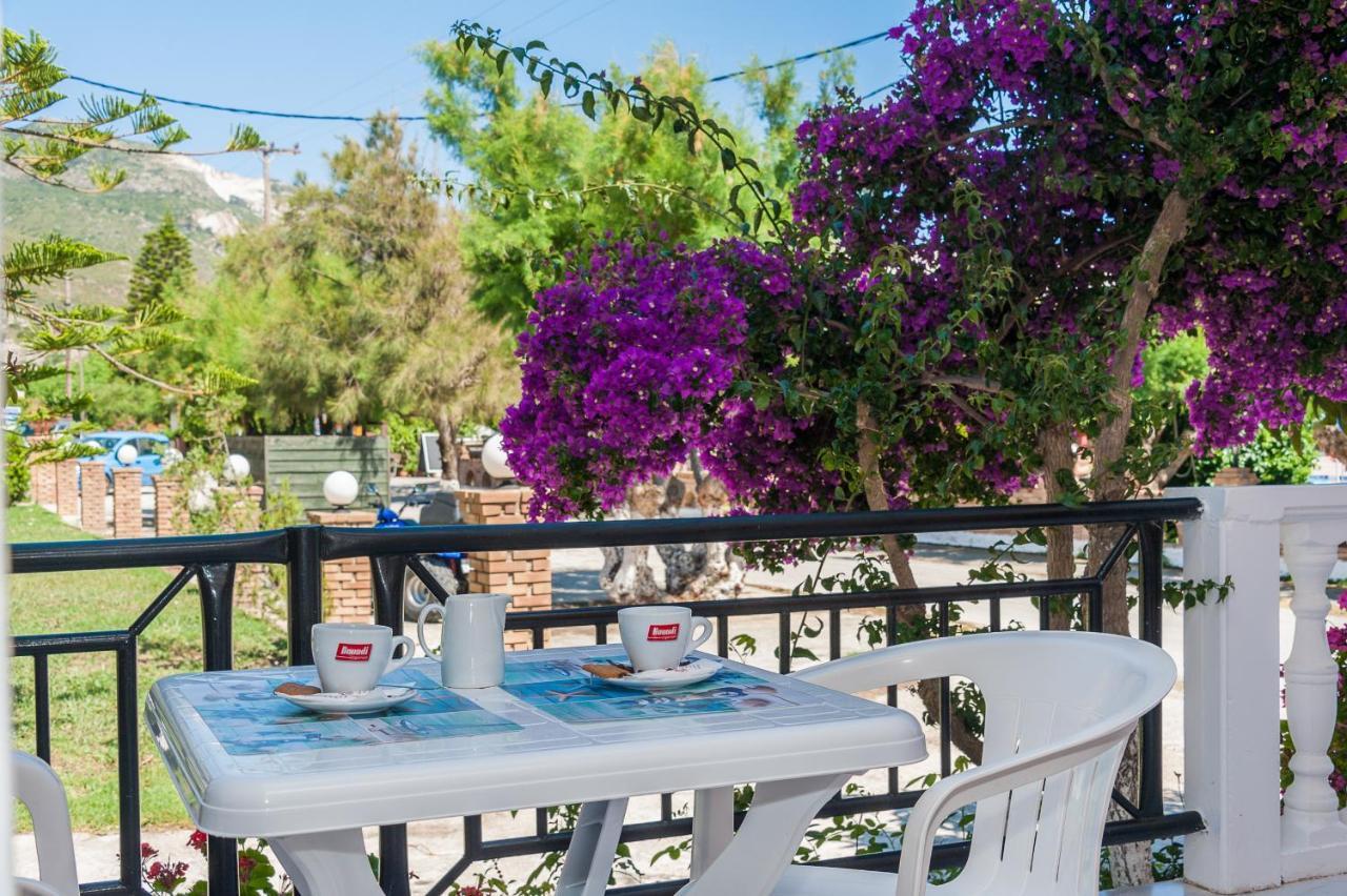 Costas Hotel Kalamákion 외부 사진