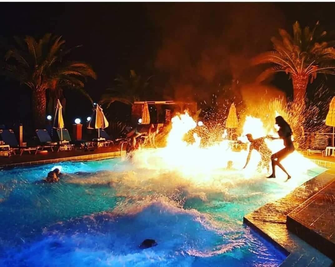 Costas Hotel Kalamákion 외부 사진